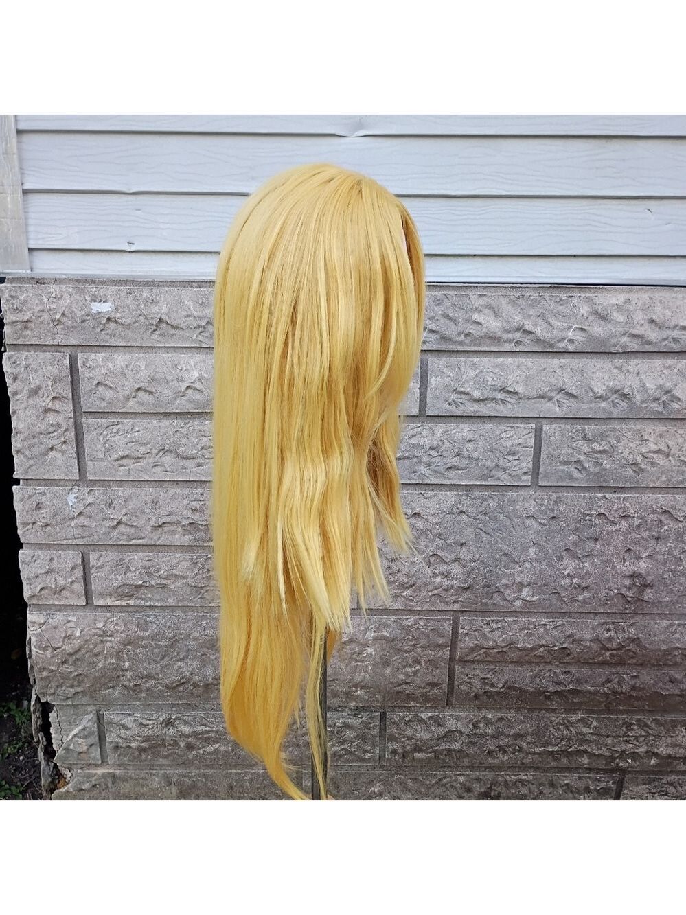 2/$20 Long Blonde Yellow Synthetic Wig 33 Inch - Picture 4 of 9